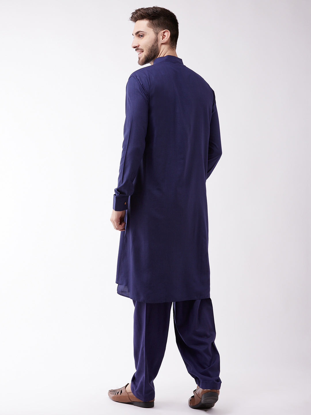 Vastramay Men's Blue Cotton Blend Kurta and Pyjama Set - PUSHMYCART