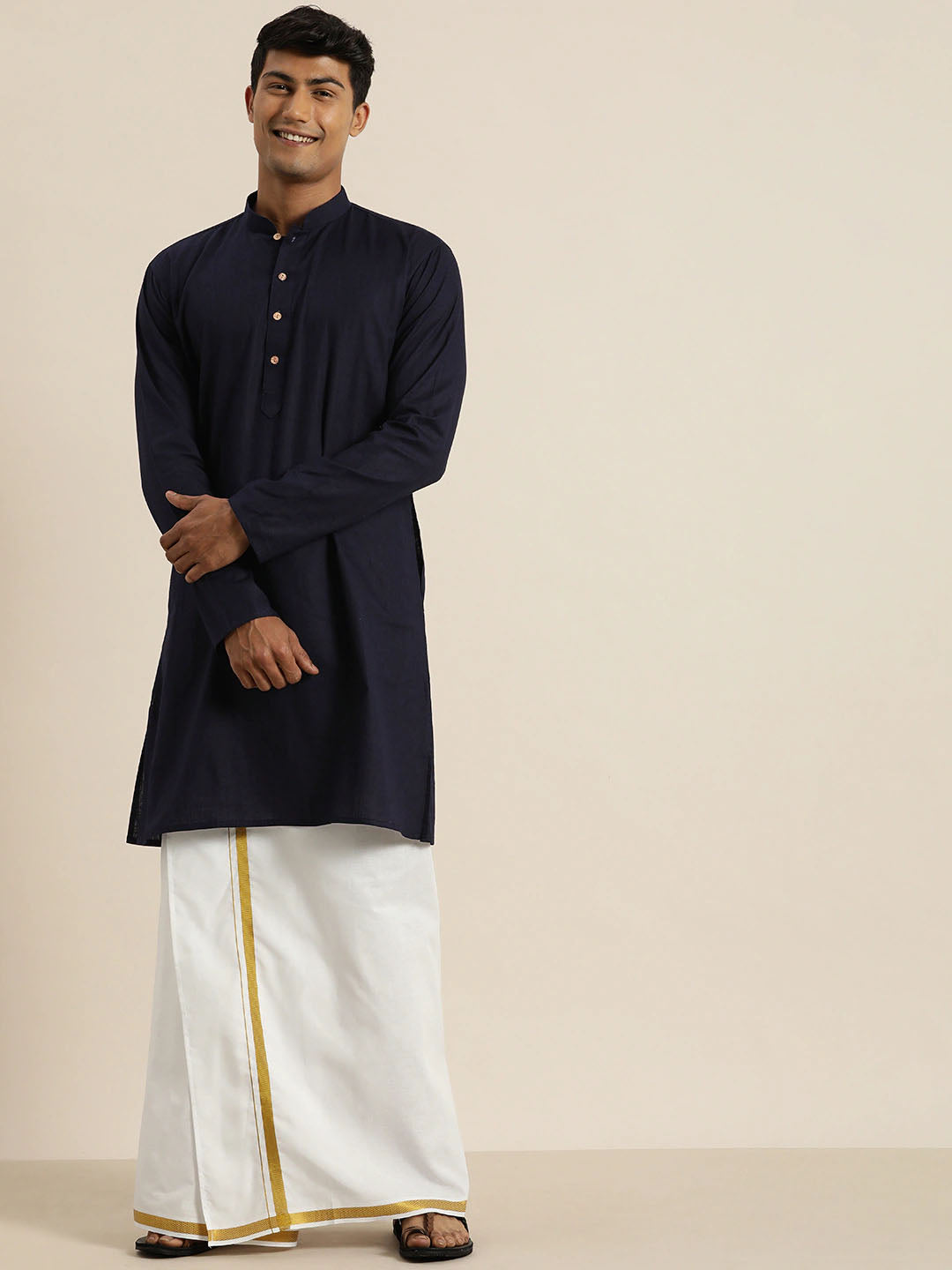 Vastramay Men's Navy Blue Cotton Kurta And Mundu Set - PUSHMYCART