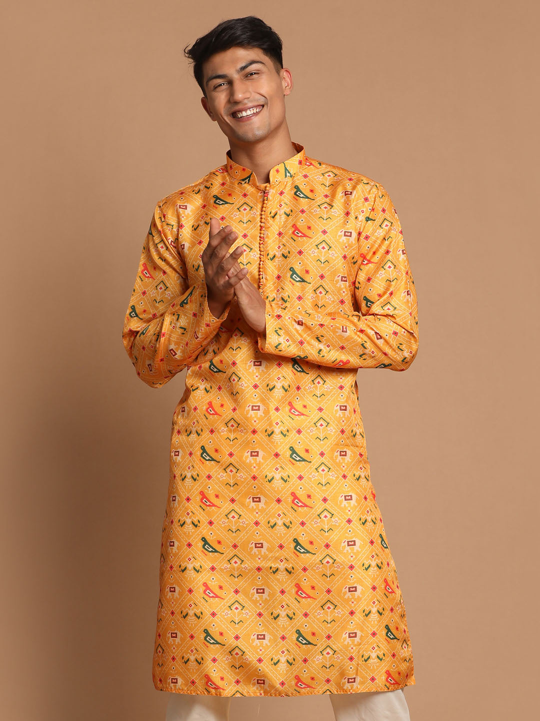 Vastramay Men's Yellow Silk Blend Ethnic Kurta - PUSHMYCART