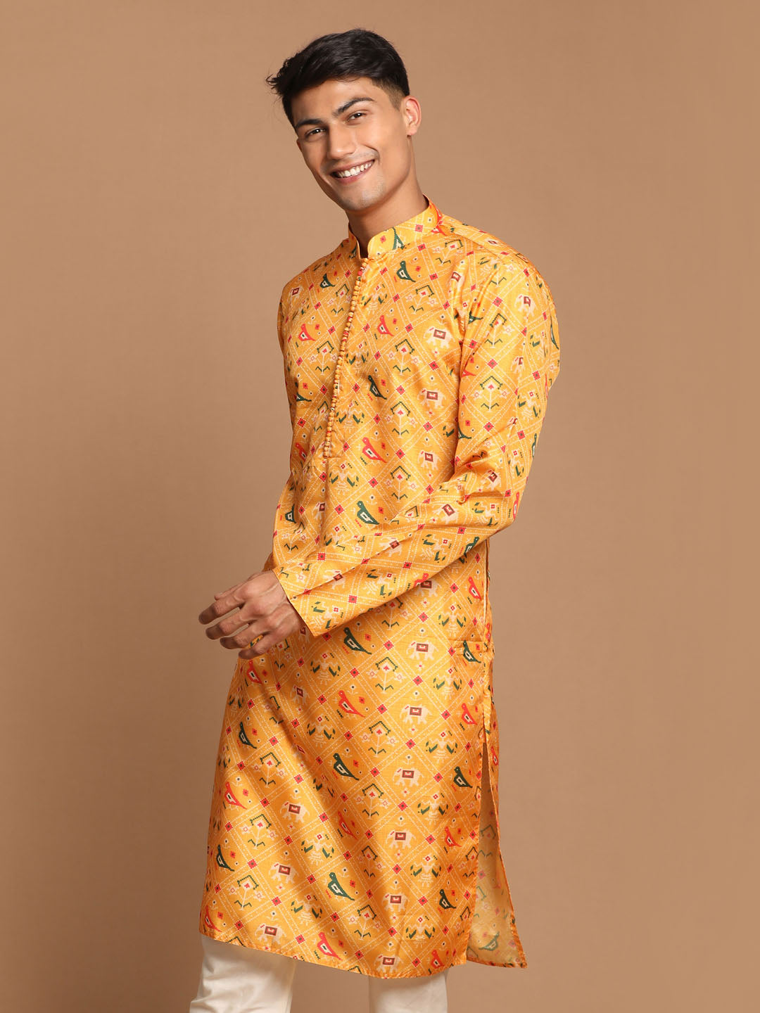 Vastramay Men's Yellow Silk Blend Ethnic Kurta - PUSHMYCART