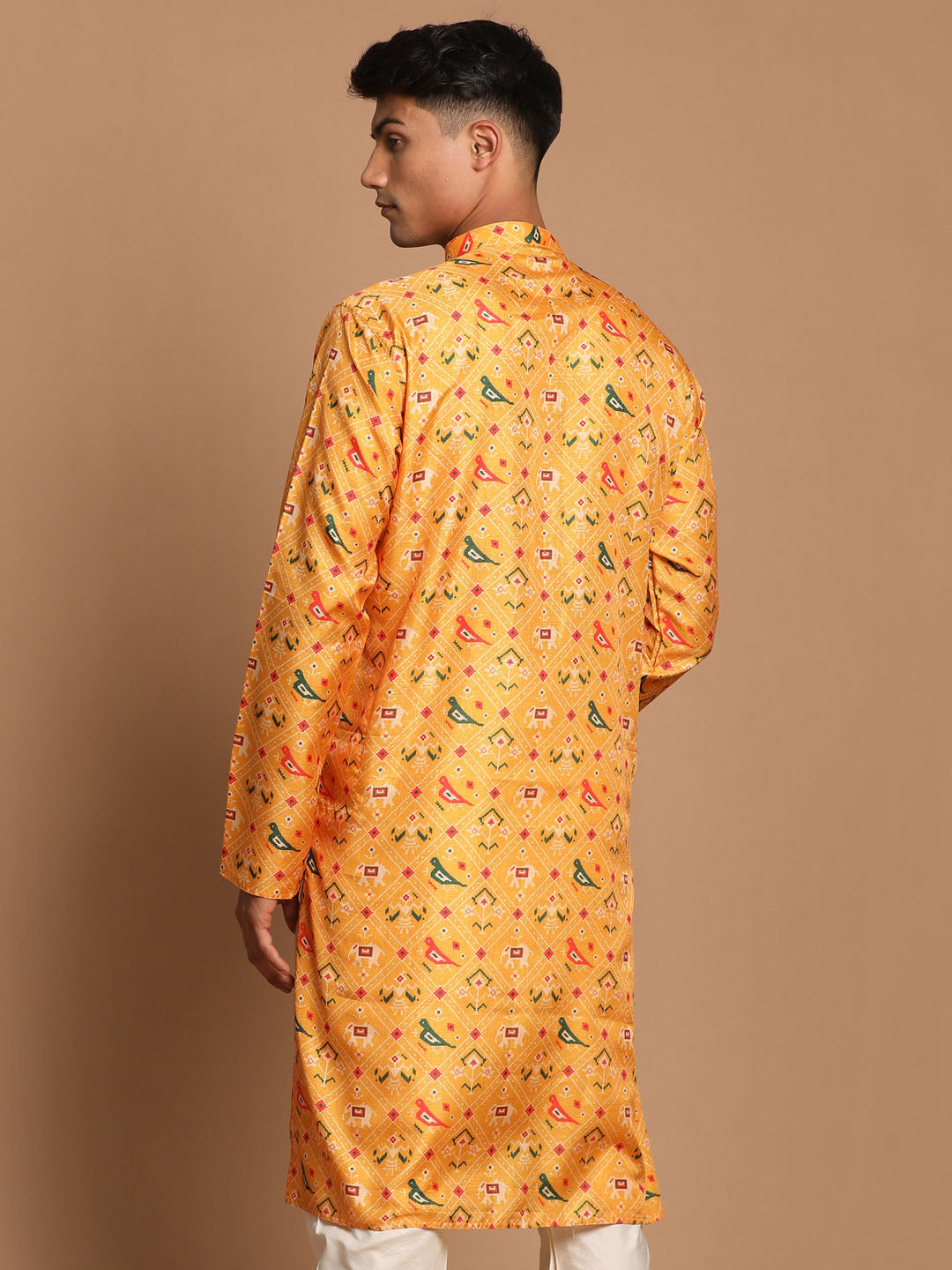 Vastramay Men's Yellow Silk Blend Ethnic Kurta - PUSHMYCART