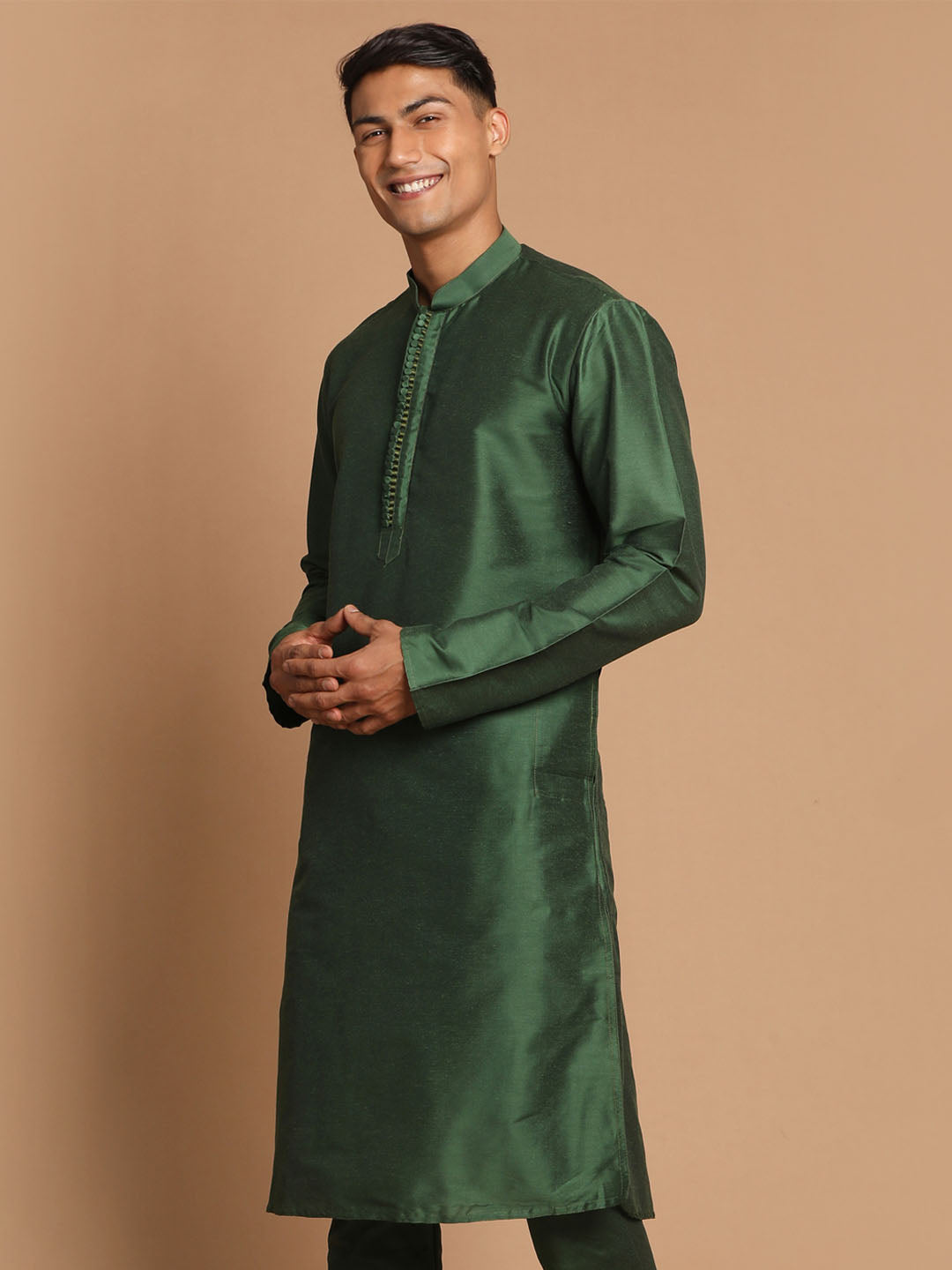 Vastramay Men's Green Cotton Silk Blend Kurta - PUSHMYCART