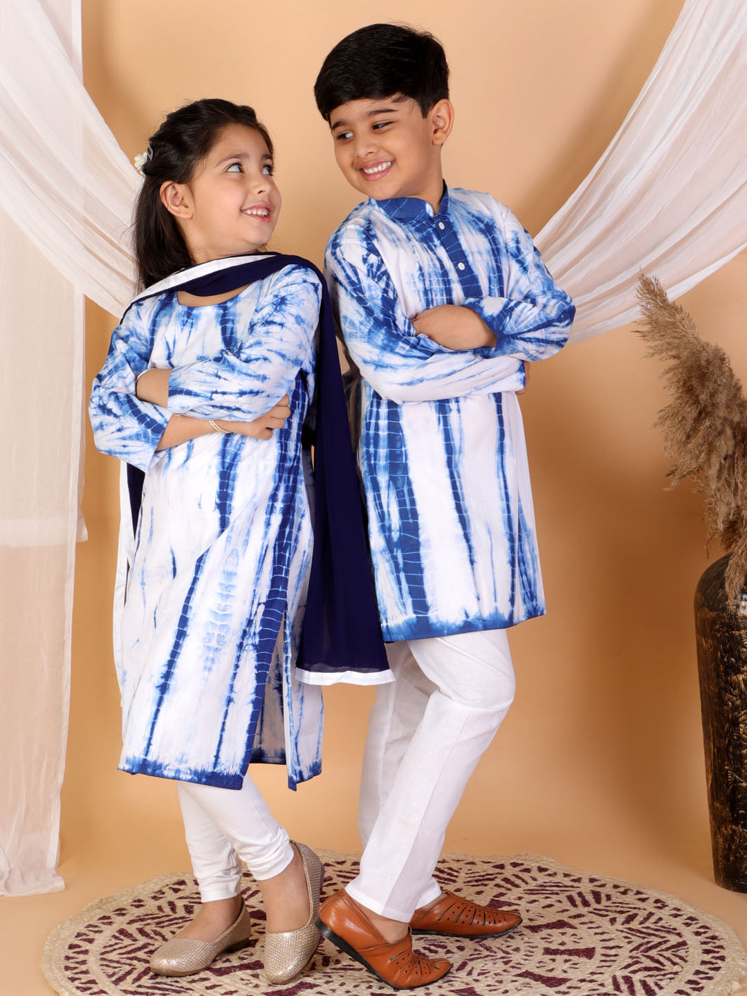 Vastramay Blue Tie And Dye Pattern Cotton Siblings Set - PUSHMYCART