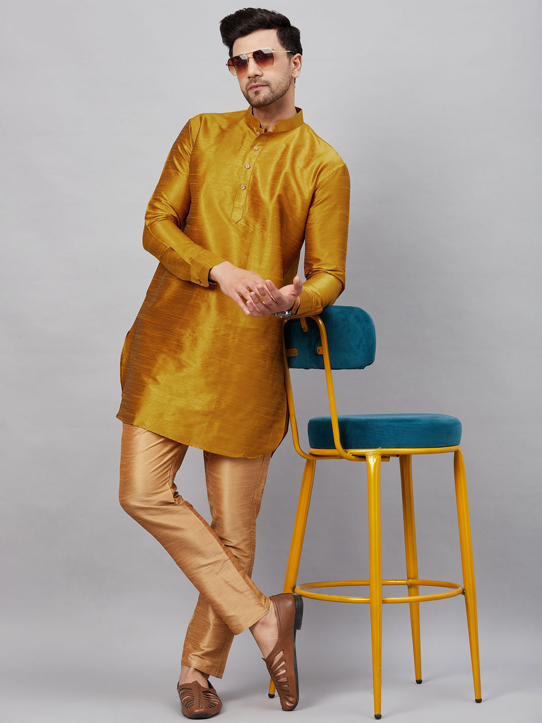 Vastramay Men's Yellow Silk Blend Curved Kurta - PUSHMYCART