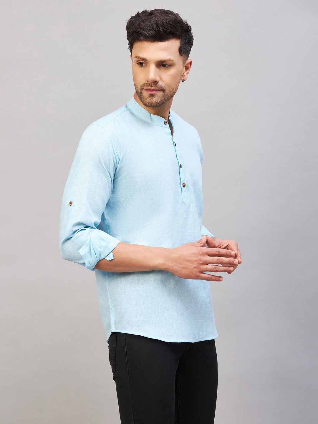 Vastramay Men's Aqua Short Cotton Kurta - PUSHMYCART