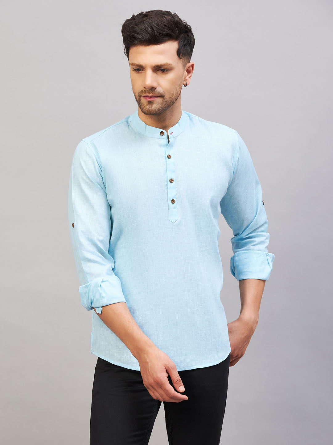 Vastramay Men's Aqua Short Cotton Kurta - PUSHMYCART