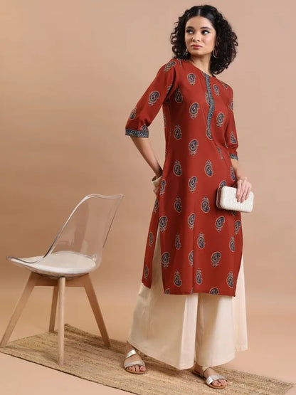 Vasthrlay Women Terracotta Printed Straight Kurtas