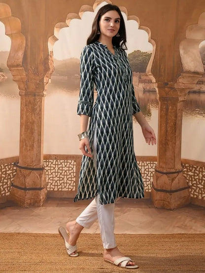 Vasthrlay Women Grey Printed Straight Kurta