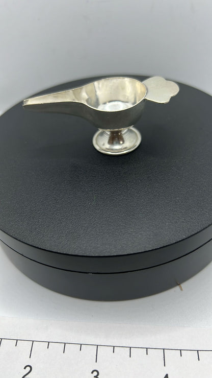 silver feeder