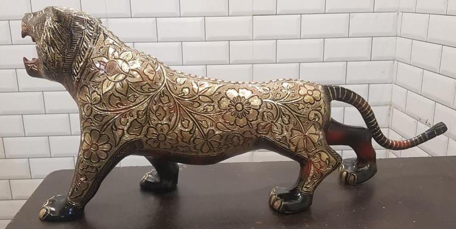 Brass Showpiece Tiger 6.82kg - PUSHMYCART