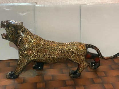 Brass Showpiece Tiger 6.82kg - PUSHMYCART