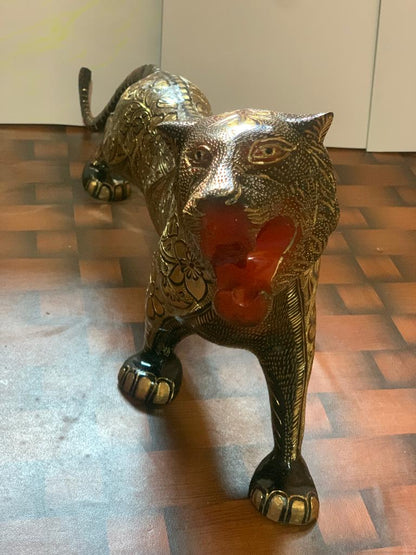 Brass Showpiece Tiger 6.82kg - PUSHMYCART