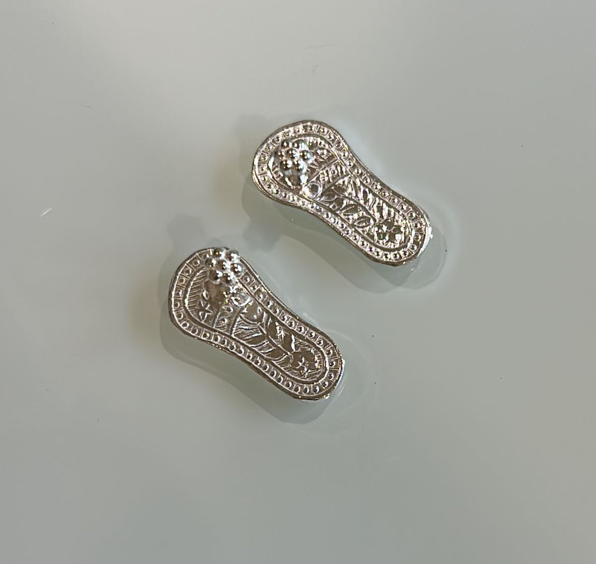 Pure Silver Paduka Small pair 4g - PUSHMYCART