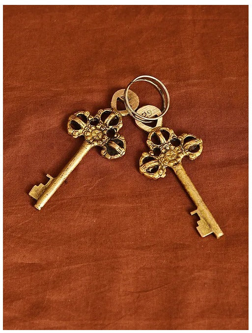 Brass Showpiece & Working Owl Shape Lock - PUSHMYCART