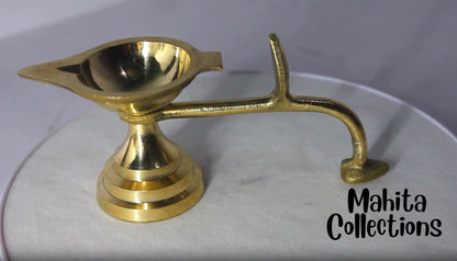 Brass Table Diya Deepak With Handle 158gm - PUSHMYCART