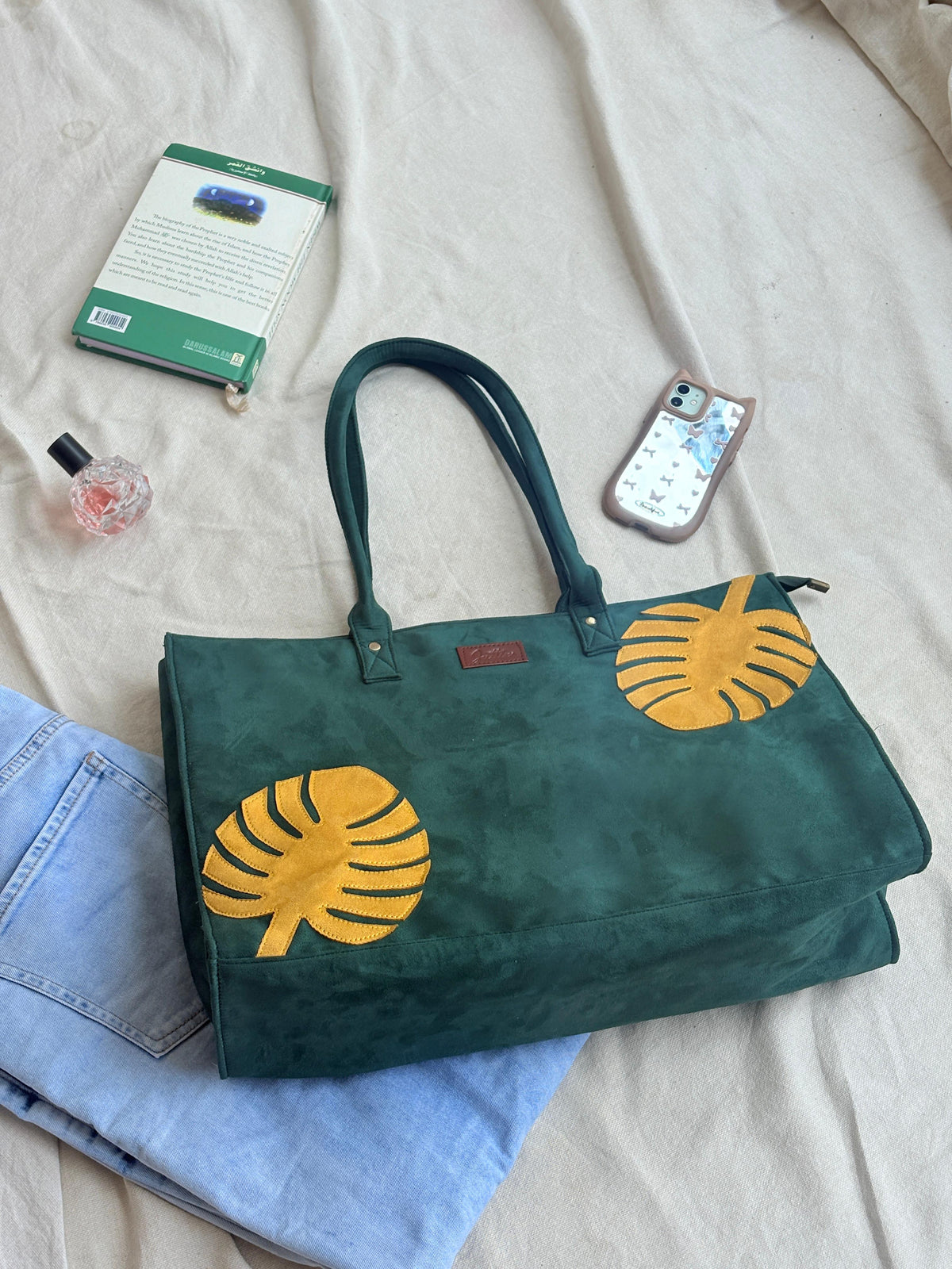 Juttix Leaf Applique Three Compartment Bag for Women image