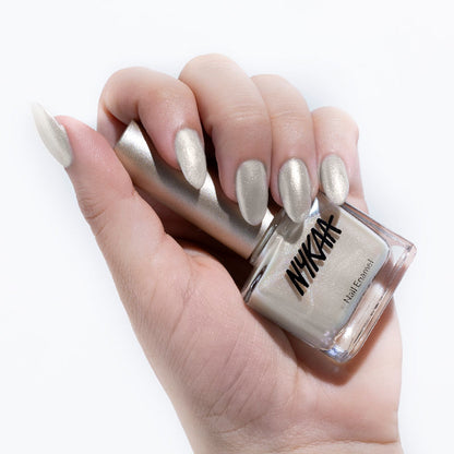 Nykaa Glitter Nail Enamel (9ml) - PUSHMYCART