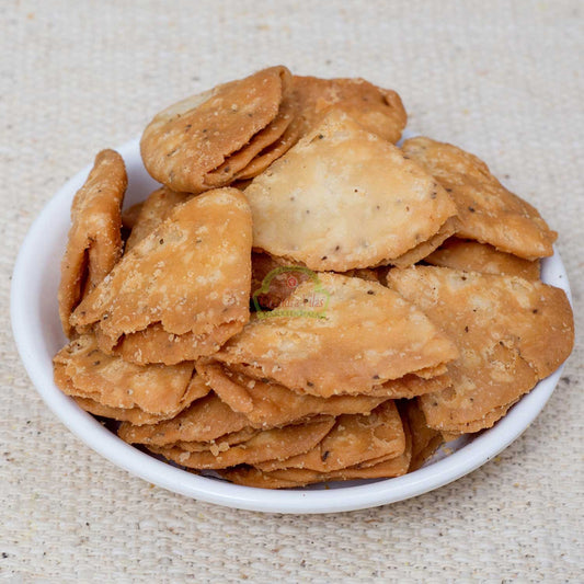 Chandra vilas Ajwain Khasta Mathri