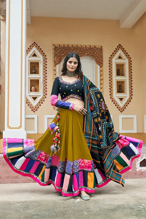 garba dress design Garba Dress Design  Tagged "embroidered chaniya choli"