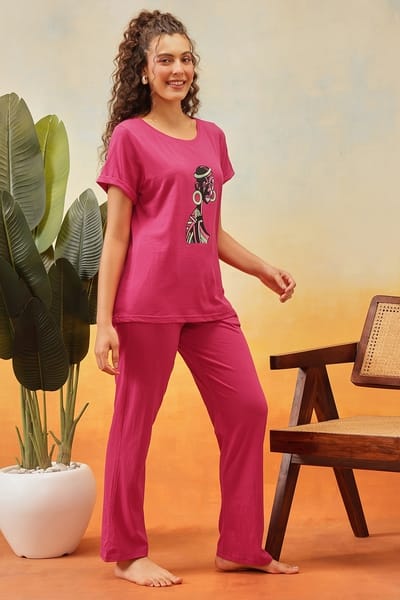 Clovia Graphic Print T-shirt &amp Pyjama Set in Raspberry Colour - 100% Cotton