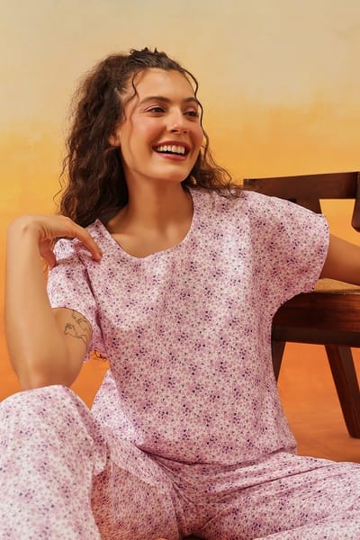 Clovia Printed Top &amp Pyjama Set in White - Cotton