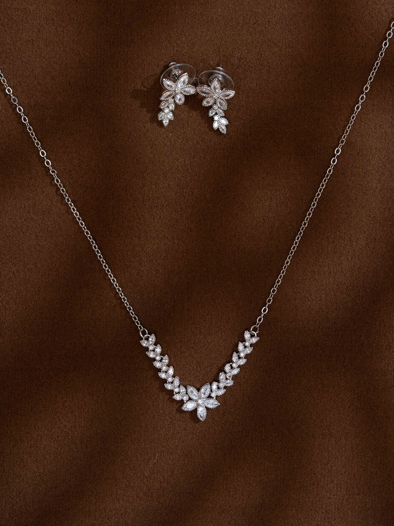 Zeraki Jewels Dazzle Silver Necklace Set