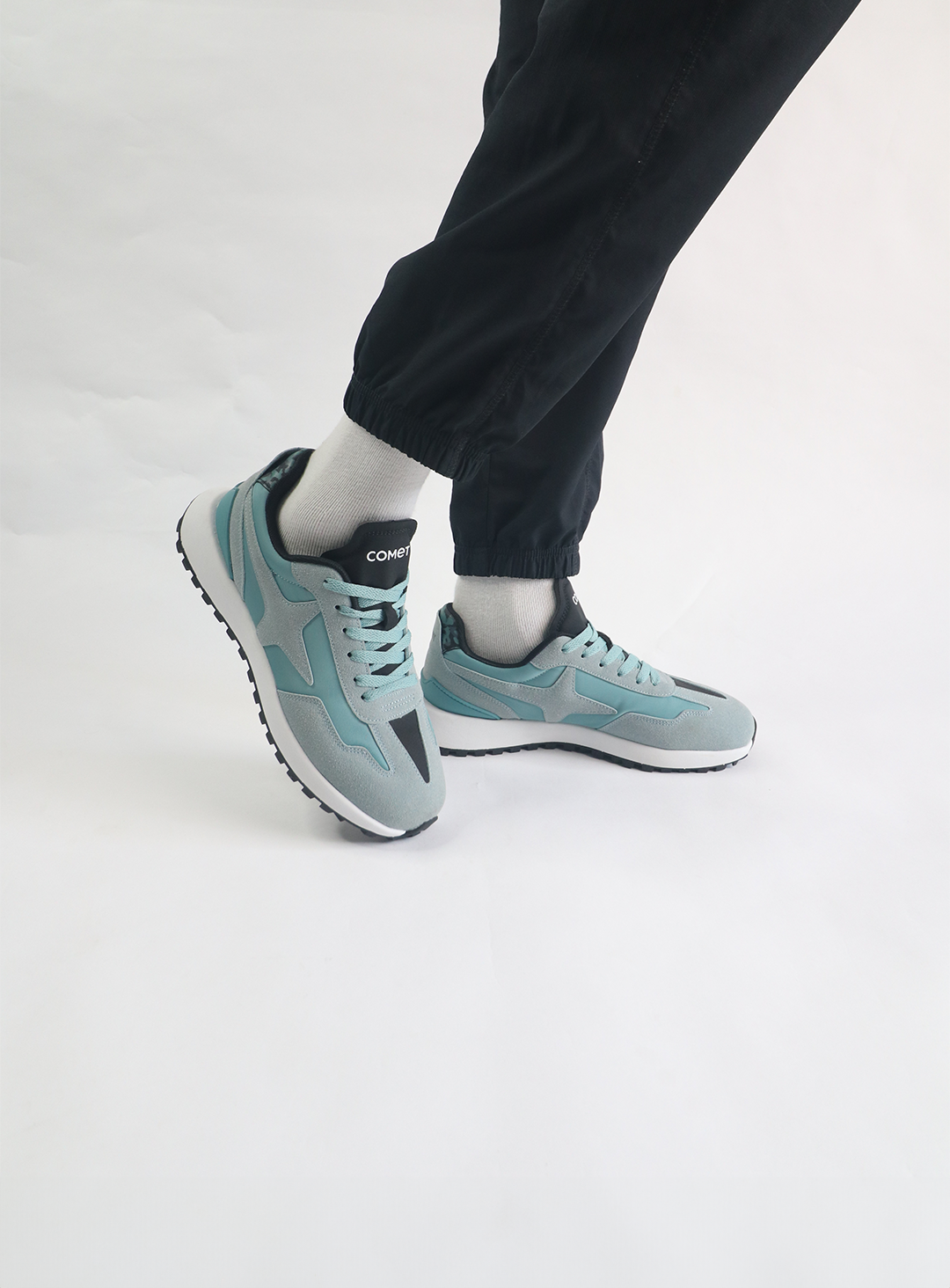 Comet Aeon Turquoise Sneakers
