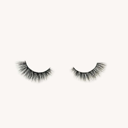 Boujee Beauty Faux Eyelash Fancy, 100% vegan, lightweight, natural-looking false eyelashes for elegant eye enhancement.