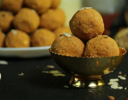 Jayhind Sweets Besan Laddu - PUSHMYCART