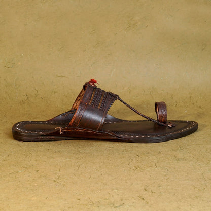 Shopkop Single Wadi Typical Kolhapuri Chappal for Men