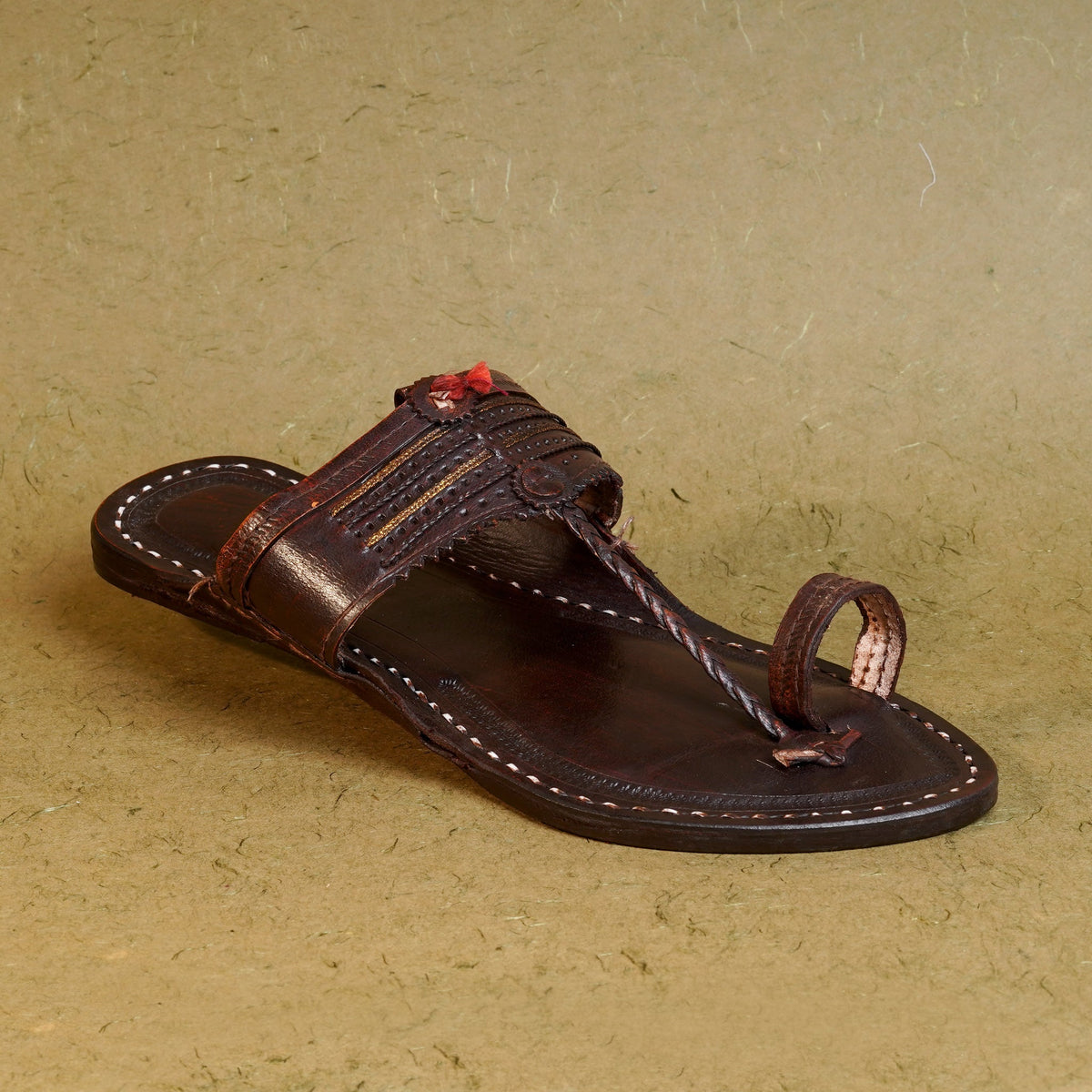 Shopkop Single Wadi Typical Kolhapuri Chappal for Men
