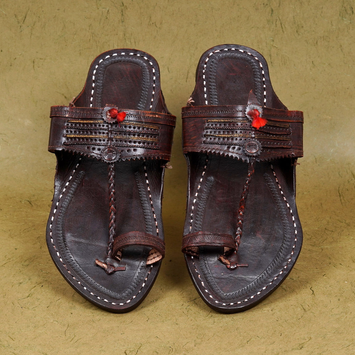 Shopkop Single Wadi Typical Kolhapuri Chappal for Men