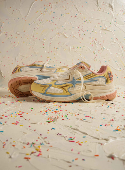 Comet Apex Buttercream Sneakers