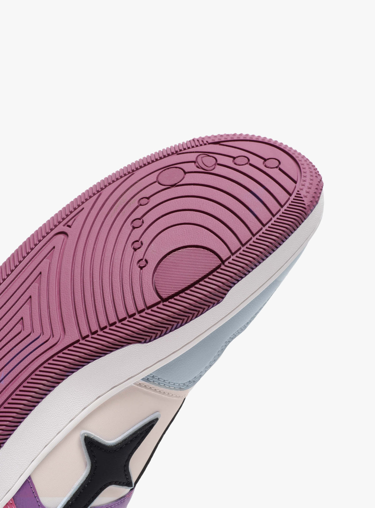 Comet X Lows Twister Sneakers