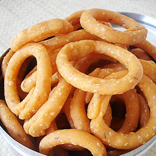 Holige Mane Big Chegodi-Kodaballe