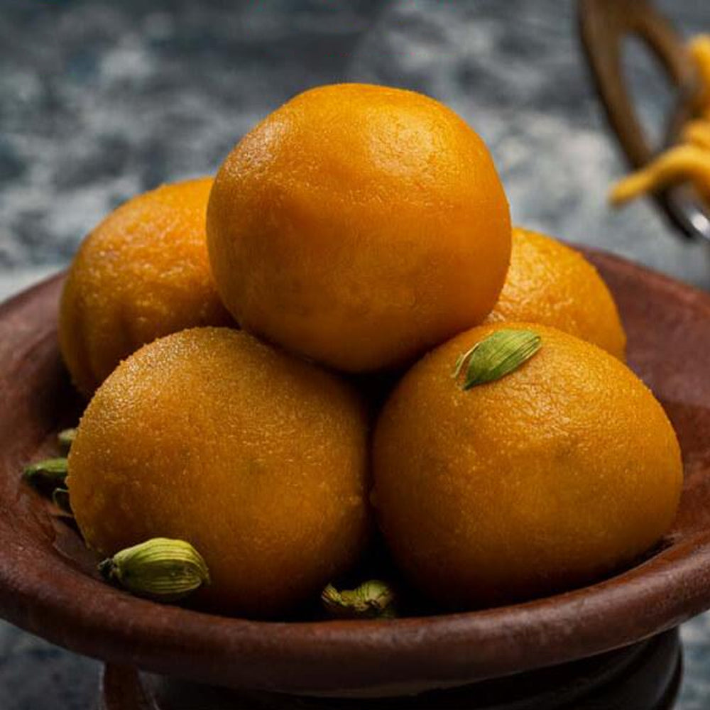 Sampradaya Bandhar Laddu