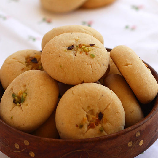 Nova Naan Khatai