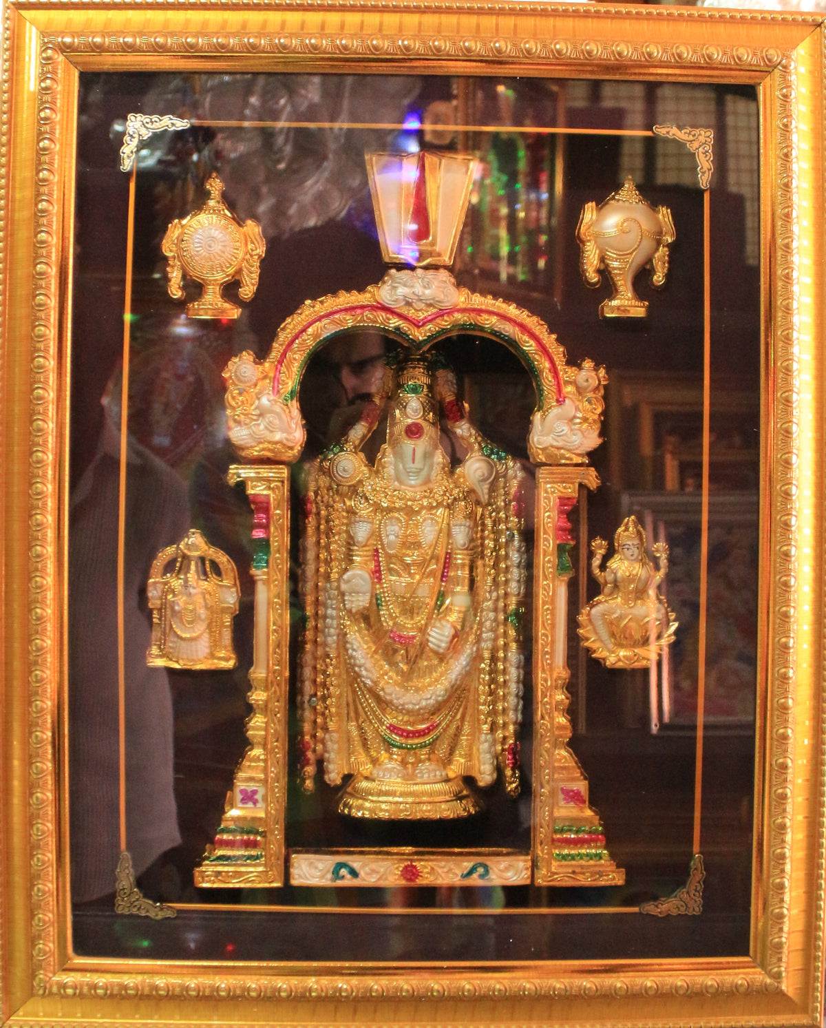 Big Lord Venkateshwara Swami With Lights And Chanting - 9000gms - PUSHMYCART
