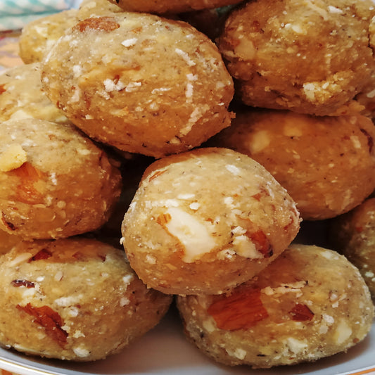 Delhi Sweets Dry Fruit Aata Pinni Sweet 500g