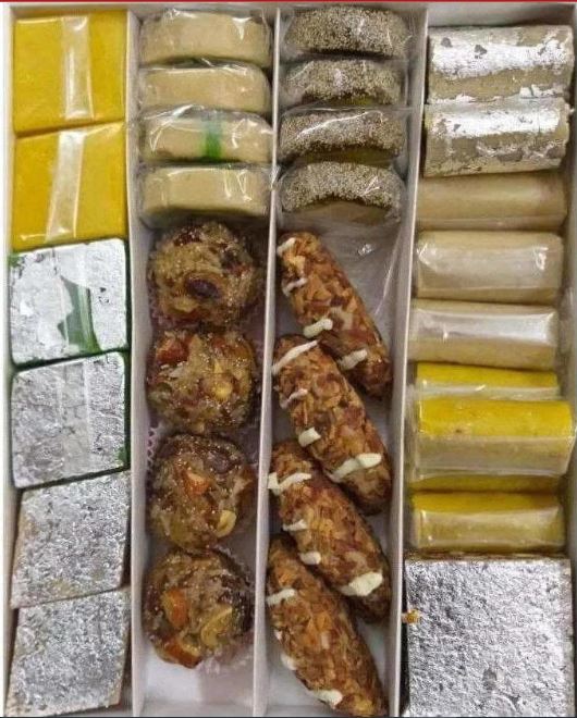 Pulla reddy Combo Assorted Sweets 500g – PUSHMYCART