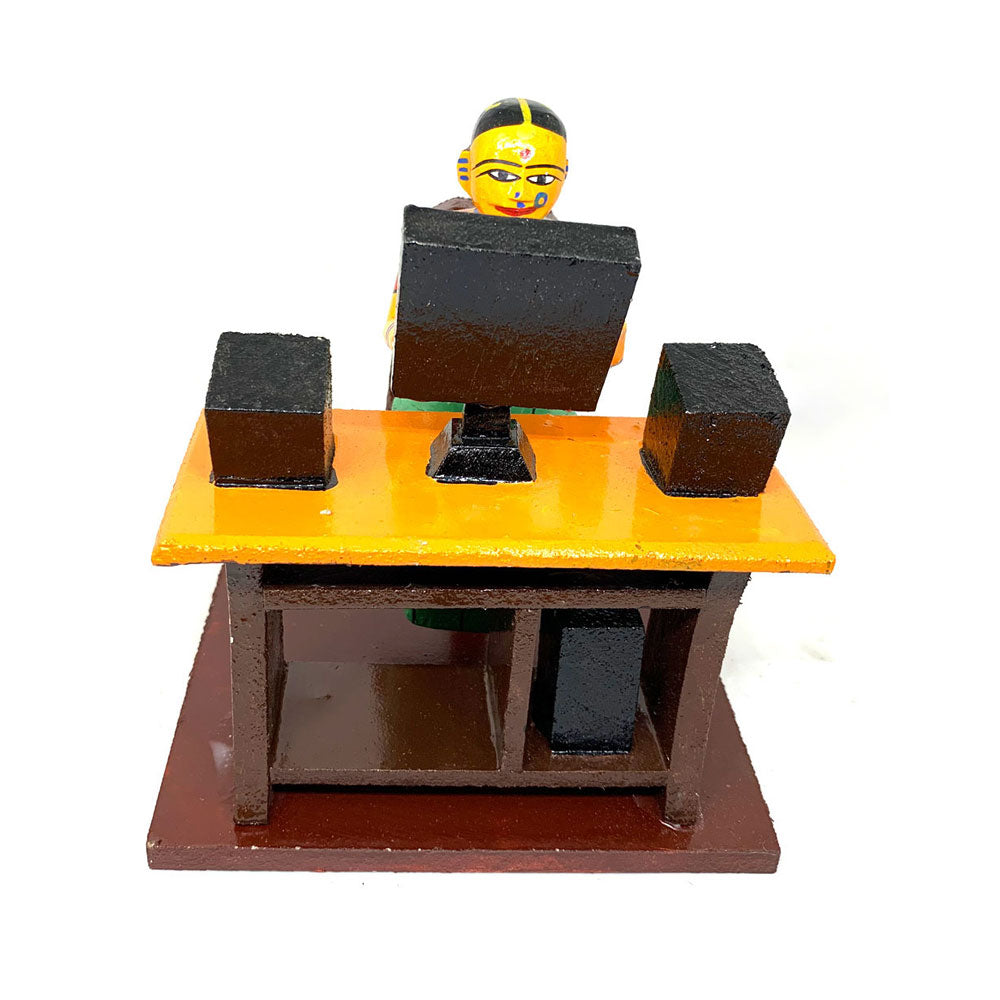 Computer Lady Kondapalli bommalu
