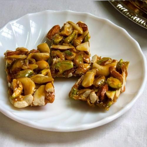 Sampradaya Dry Fruit Chikki 500gms - PUSHMYCART