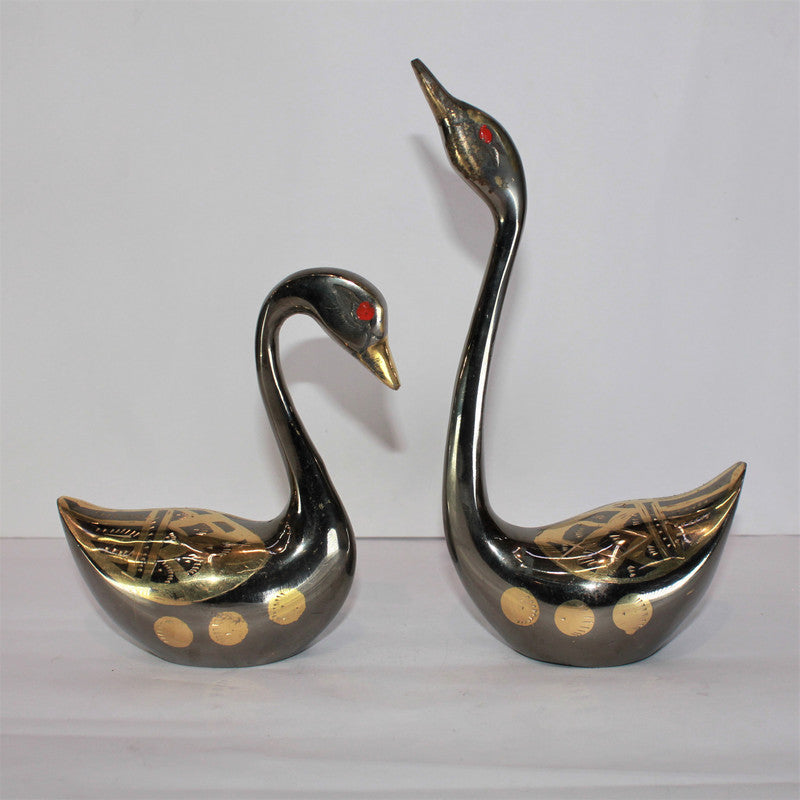 Brass Showpiece Duck Pair Statue 641g