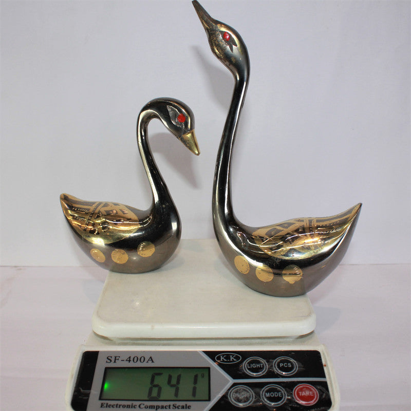 Brass Showpiece Duck Pair Statue 641g