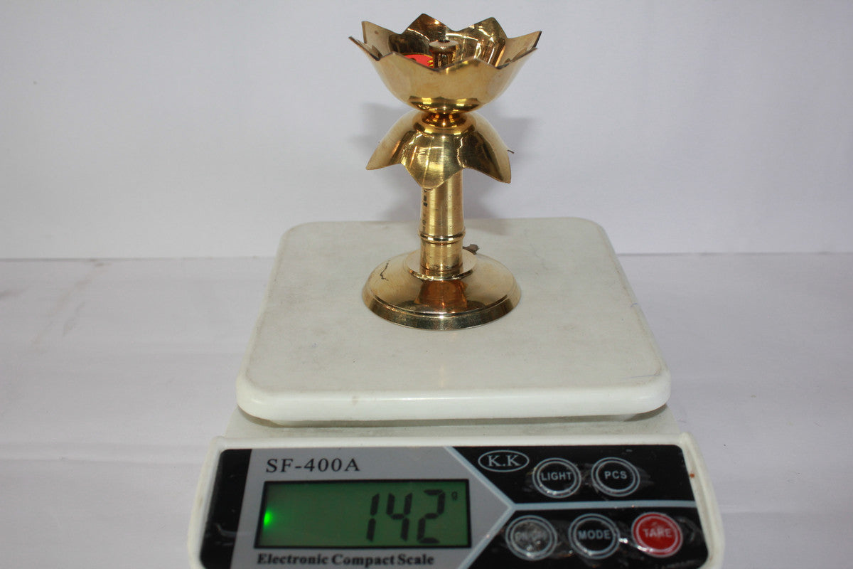 Brass Lotus Shape Pillar Stand Diya 142g