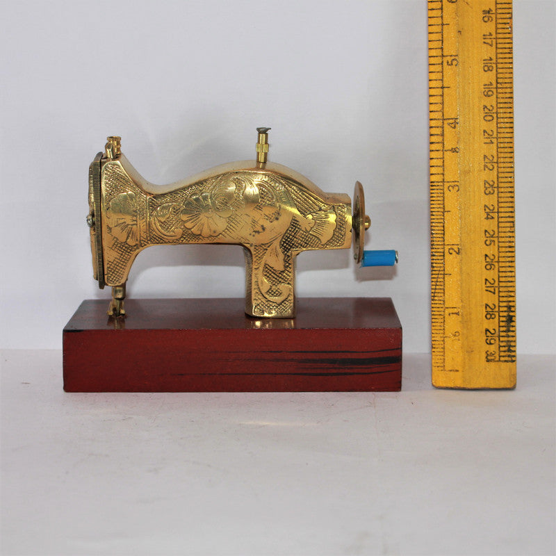 Brass Toy Sewing Machine Showpiece 350g