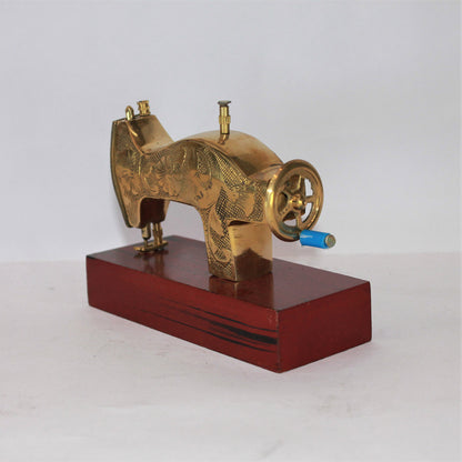 Brass Toy Sewing Machine Showpiece 350g