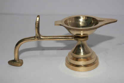 Brass Table Diya Deepak With Handle 158gm - PUSHMYCART