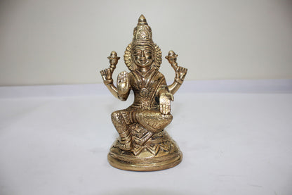 Brass Laxmi Ji Statue 818g - PUSHMYCART