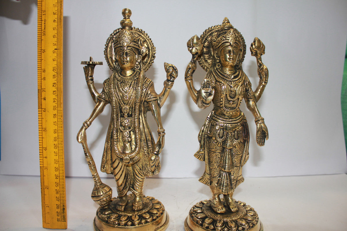 Brass Vishnu Laxmi God Idol Statue 4463g